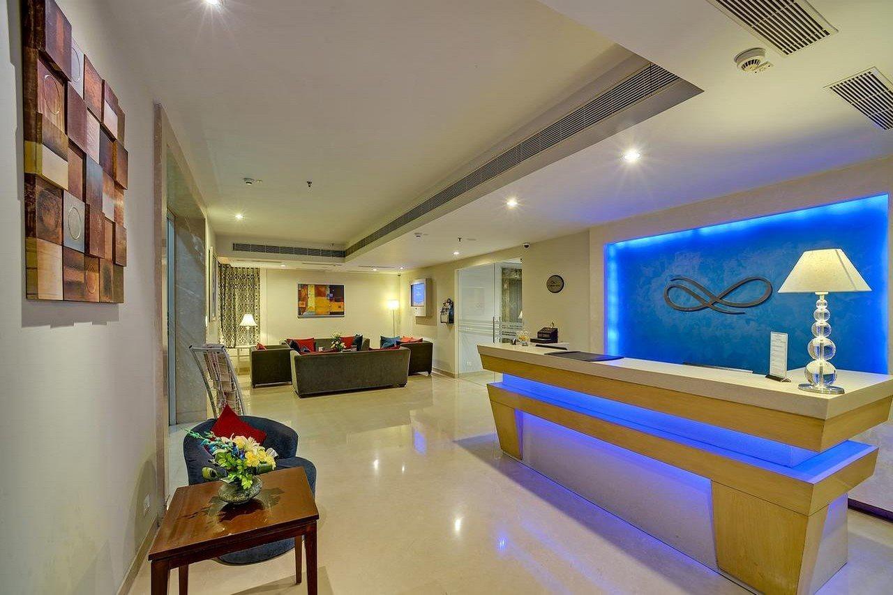 Sarovar Portico Naraina, Hotel Нью-Делі Екстер'єр фото