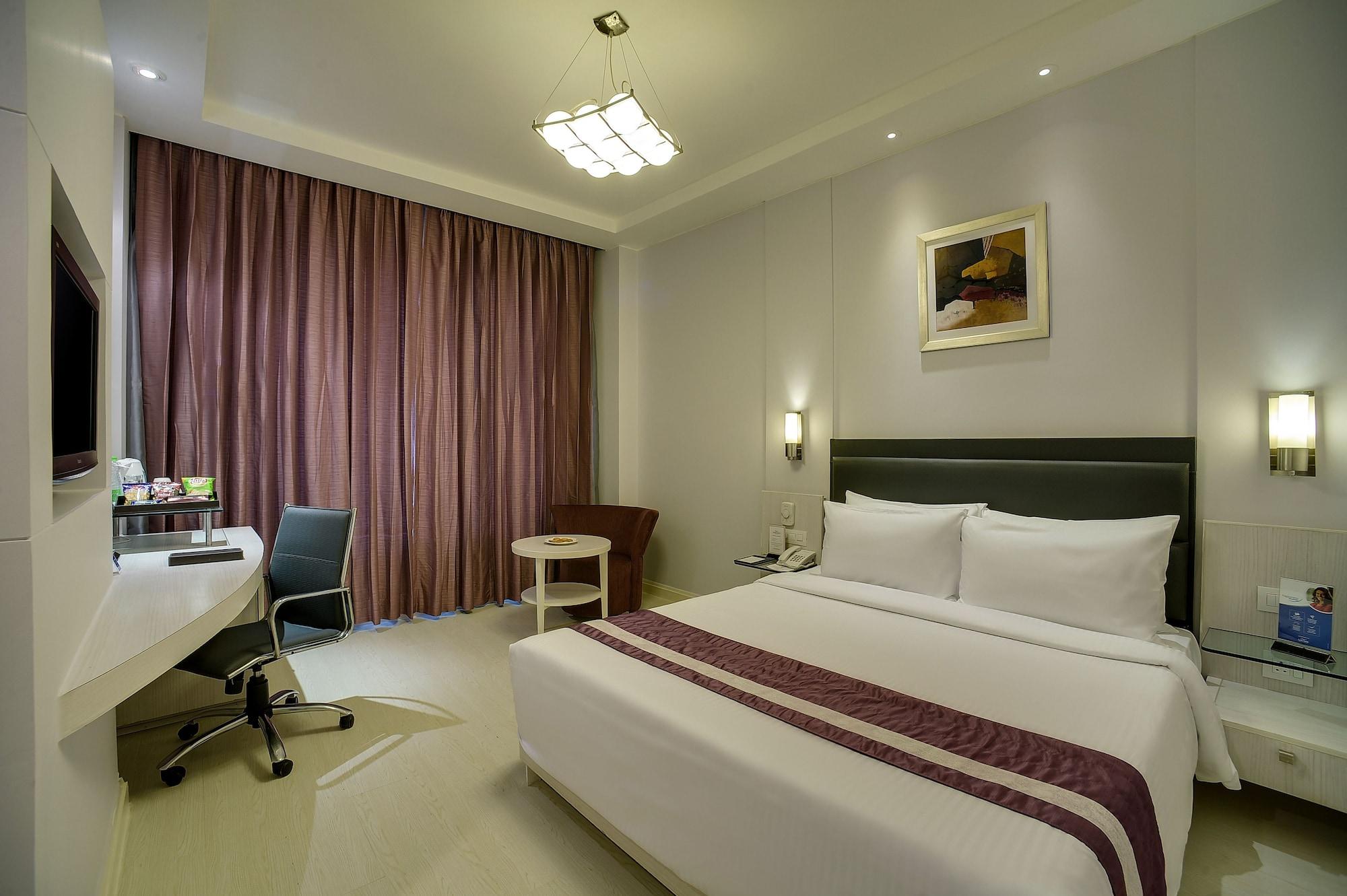 Sarovar Portico Naraina, Hotel Нью-Делі Екстер'єр фото