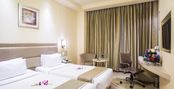 Sarovar Portico Naraina, Hotel Нью-Делі Екстер'єр фото