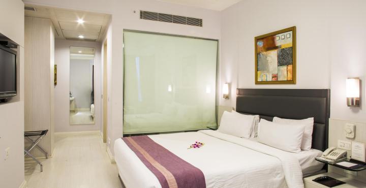 Sarovar Portico Naraina, Hotel Нью-Делі Екстер'єр фото